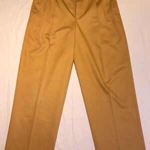 L.L.Bean Classic Fit Pleated Chino Trousers 100% Cotton Tan Size 37